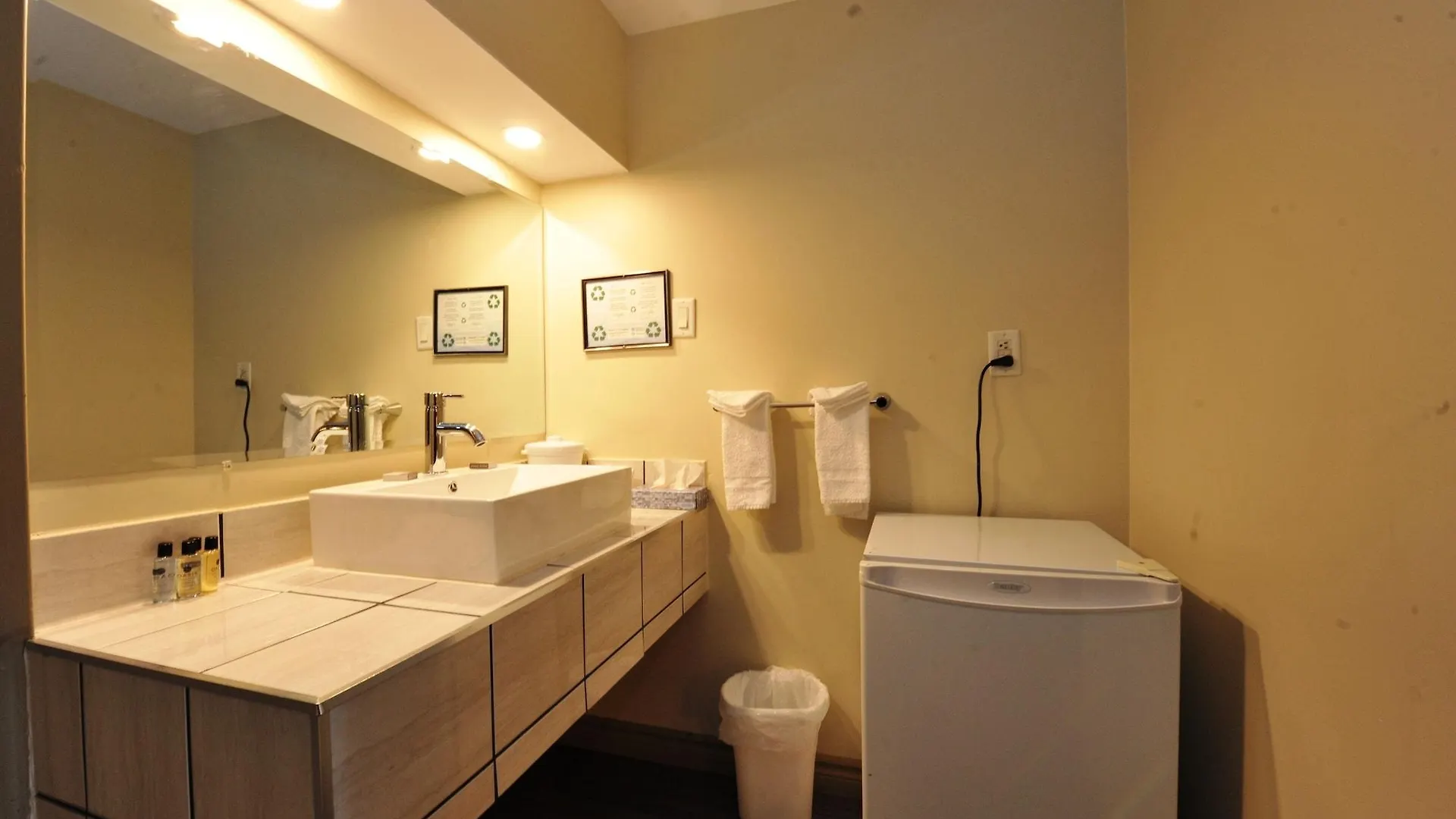 Hotel Le Voyageur Québec